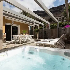  Villa De Spain